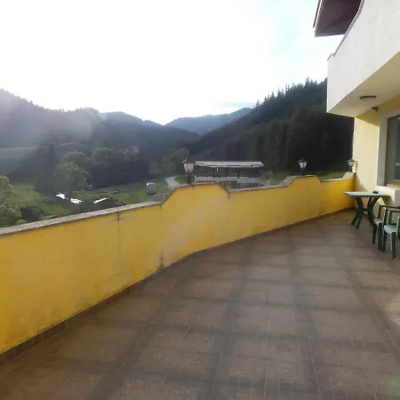 Hotel Хотел Гнездото На Орлите