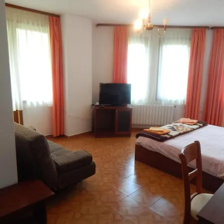 Hotel Хотел Гнездото На Орлите